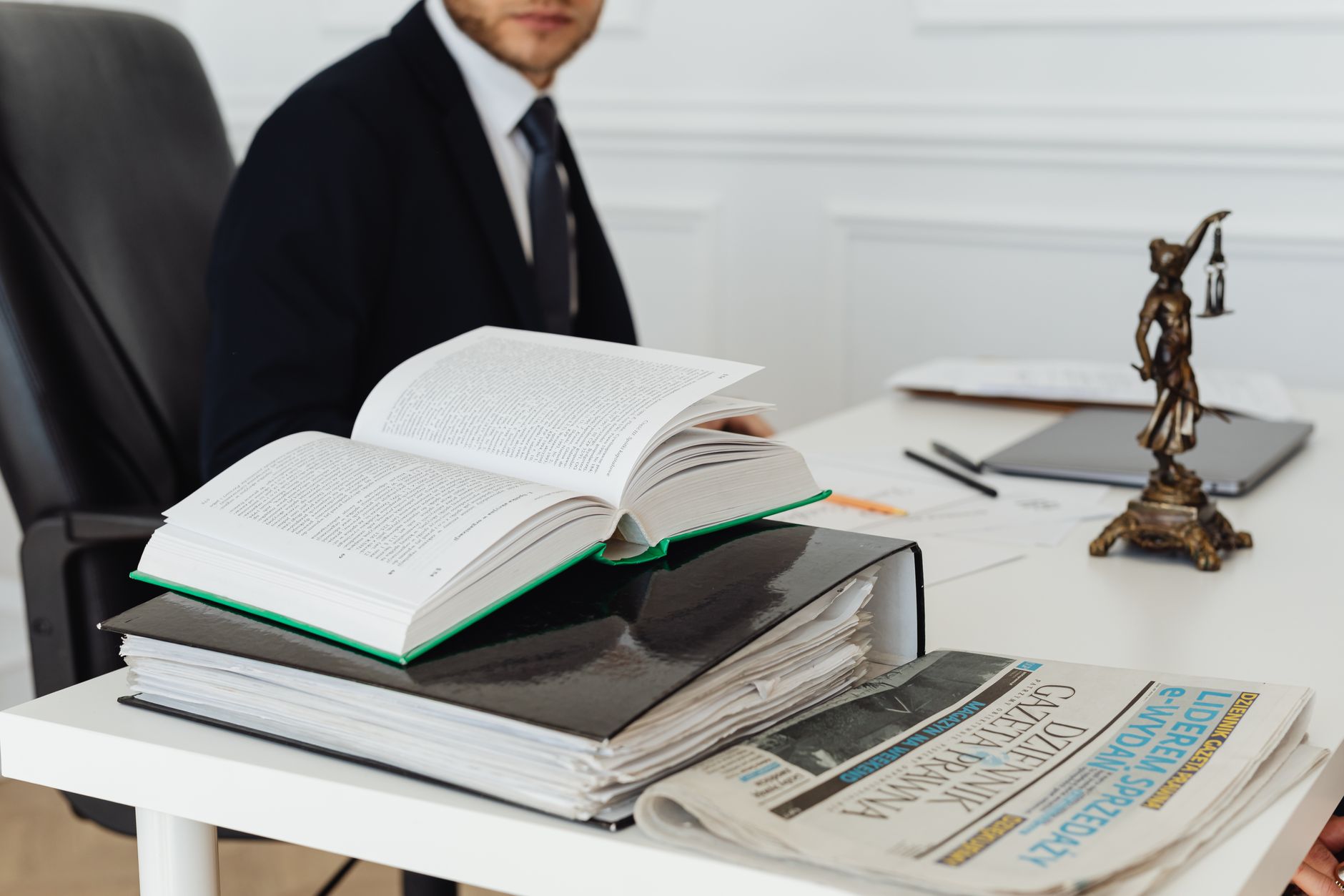 Avocat Paris 9